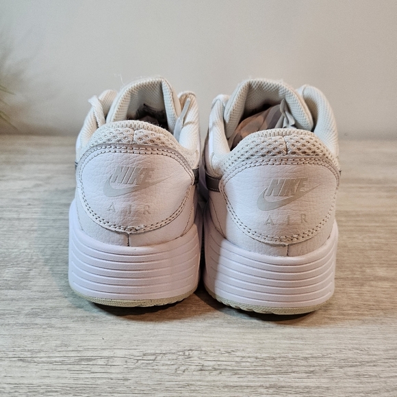 Nike Air Max White Minimalist Normcore Walking Running Training Sneakers Sz 9.5 - Picture 10 of 11